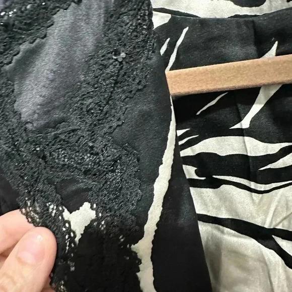 Vintage Alberto Makali Animal Print 100% silk blazer made in USA size 4 - Picture 6 of 7